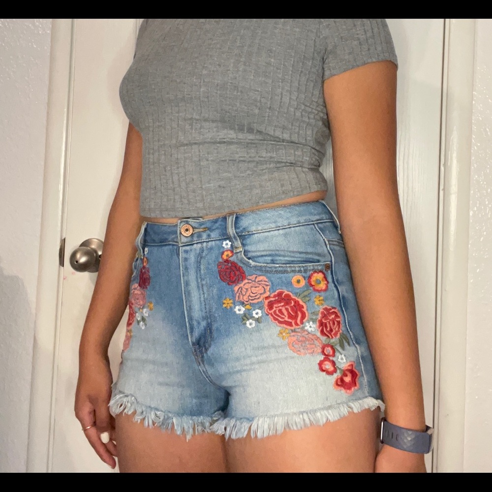 Denim short!
